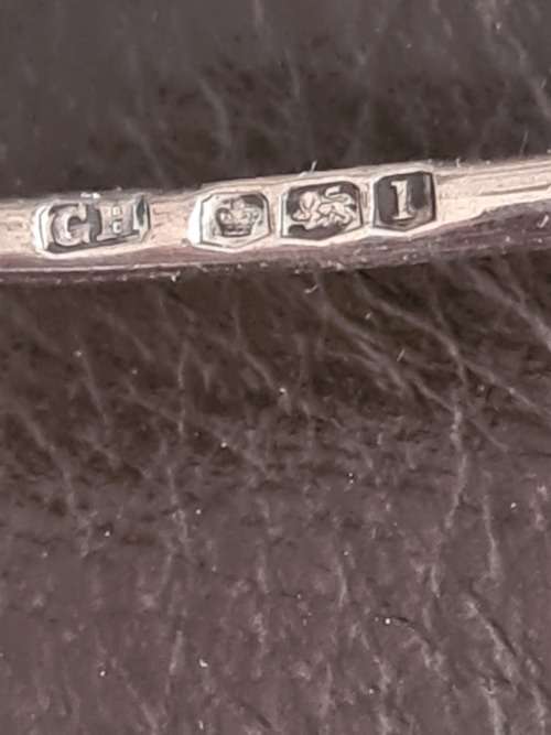 2 x Antique sterling silver toast racks. Weight a heavy 179, 21 grams sterling silver