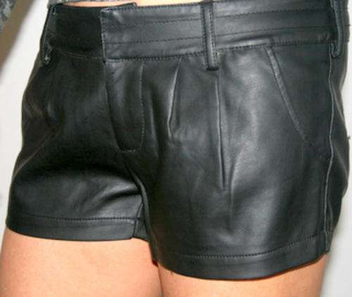 Free2bU - Black Leatherette Hot Pants - size 10