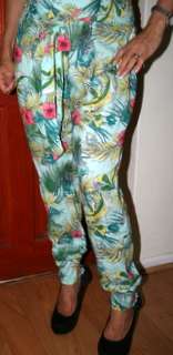 Free2bU - Light Green Floral Harem Cuffed Pants - Size 10 (34)