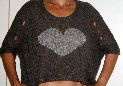 !!CLOSING DOWN SALE !!  Free2bU - Brown Knitted Jersey with Grey Heart - size 12 (bust 86cm)