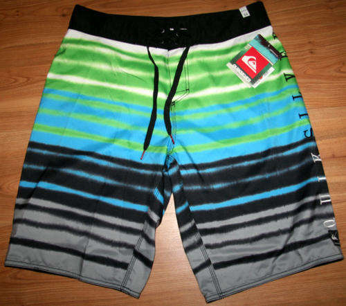 Quiksilver - Striped Broadshorts - size 34