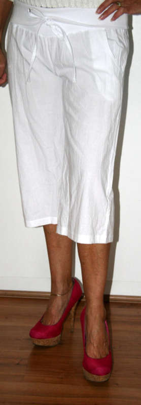 Lizzy - White "Wave" Beach Pants - Size Large