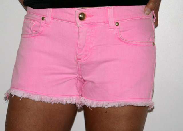 Free2bU - Neon Pink Cheeky Shorts - size 8