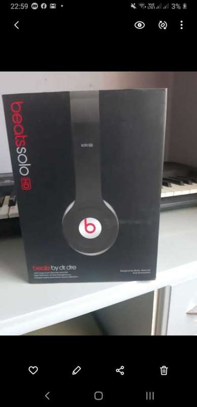 Beats by Dr dre Solo HD headphones