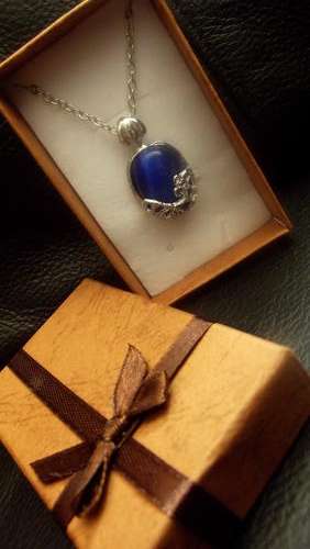 Vampire Diaries katherine Sapphire Necklace Pendant Chain