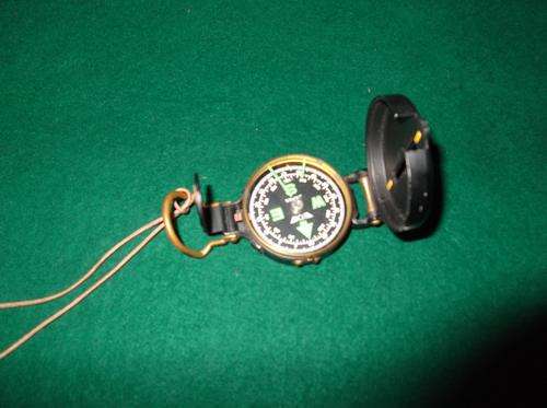 Lensatic Compass - very good condition - 100% working order