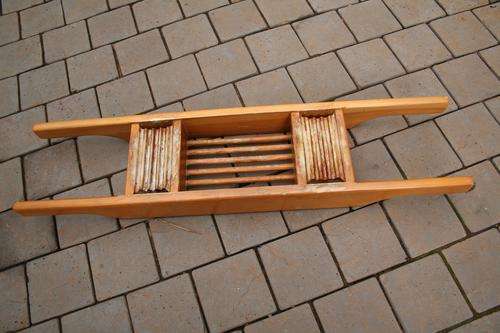 Wooden soap dish / wash rag and brush holder - for across the bath