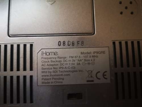 Original ipod classic 120gb with ihome docking station radio