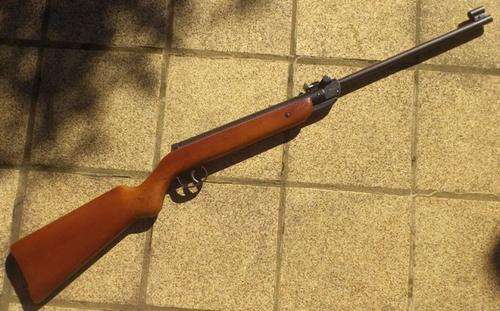 FOR REFURBISHMENT - VINTAGE GECADO MODEL 25 AIR RIFLE - PLEASE SEE AND READ ABOUT CONDITION.