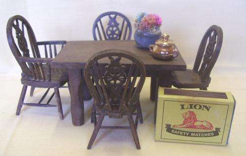 VINTAGE DOLL'S HOUSE FURNITURE - TABLE AND CHAIRS