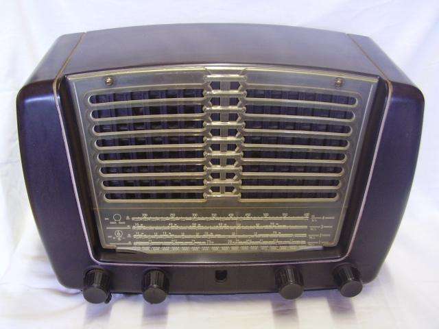 OLD PHILIPS BAKELITE VALVE RADIO - NOT WORKING