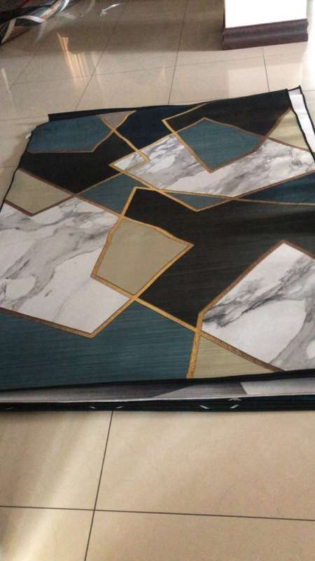 BEAUTIFUL CARPETS !!! A MUST HAVE !!