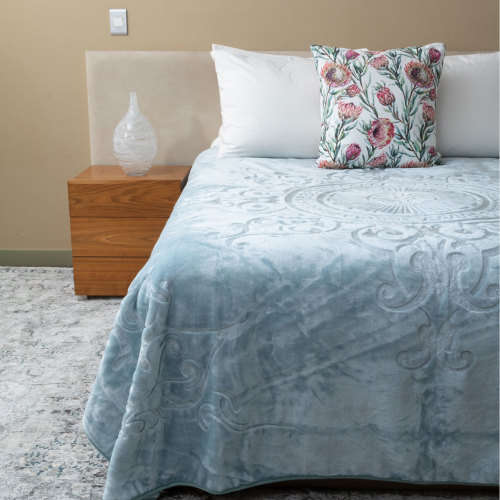 LONDON FAUX MINK BLANKET