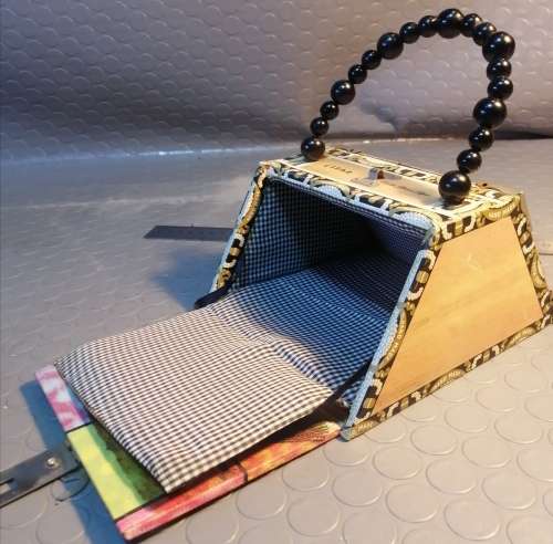 Cute handbag (Like new)