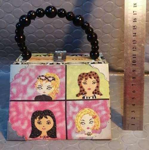 Cute handbag (Like new)