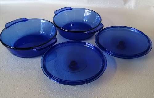 Amazing set of blue glass bowls