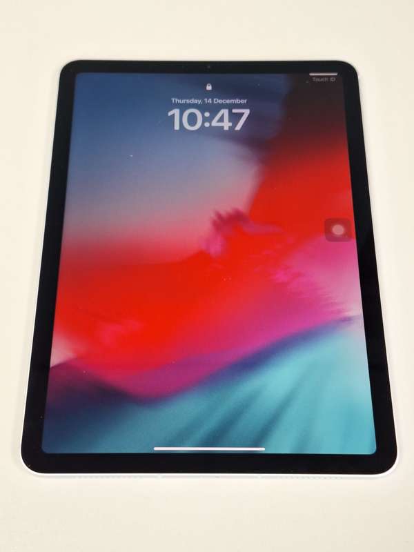 iPad Air 4th Gen WiFi + Cellular 256gb with Apple Pencil and case