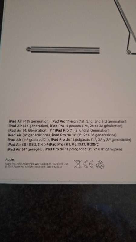 *BRAND NEW* Apple Magic Keyboard for iPad Pro 11-inch (3rd gen) and iPad Air (4th gen)