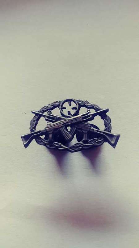 S.W.A.T. F. SNIPER BREAST BADGE 2 PINS