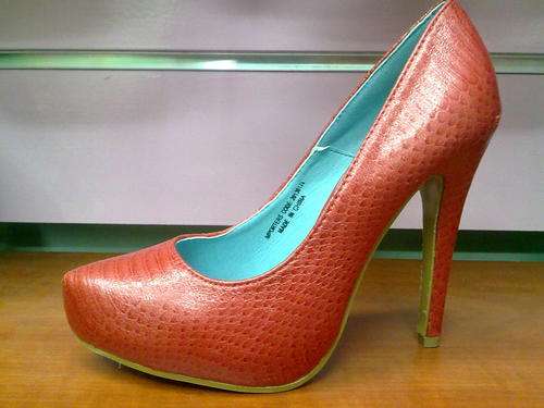 !! YOU GOT TO LOVE THIS!! ** 10 CM DESIGNER PLATFORMS***