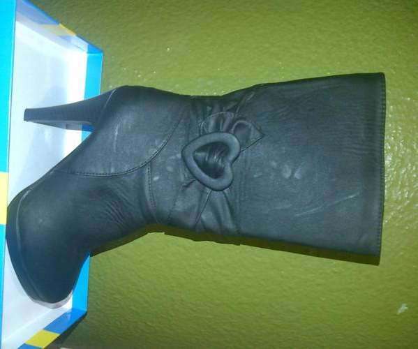 **EXCLUSIVE** ONLY ONE PAIR AVAILABLE** STYLISH F&A BOOT**