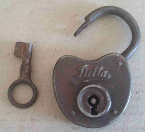 Vintage padlock, still functional