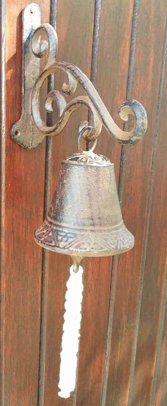 Garden cast-iron gate bell