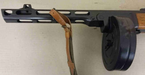 PPSh-41 sub-machine gun with belt, Soviet Union 1941 Non functional replica