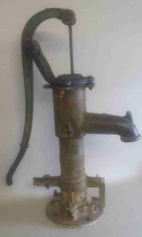 Well/bore hole pump. Really old no 2b