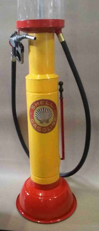 Shell vintage style lighthouse type petrol pump replica        bd9
