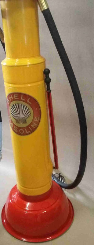 Shell vintage style lighthouse type petrol pump replica        bd9