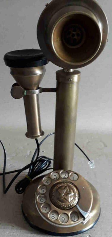 Stick telephone.