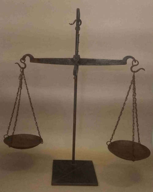 Vintage Iron scale. Really old