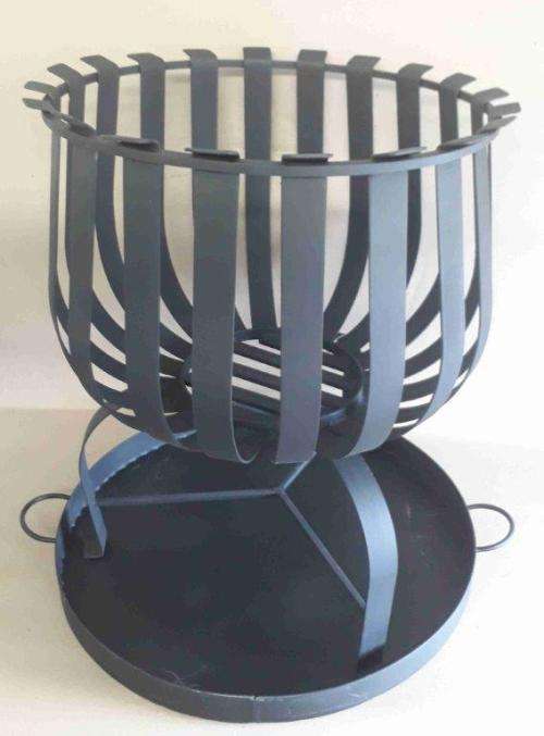 Fireplace.Patio fire basket.