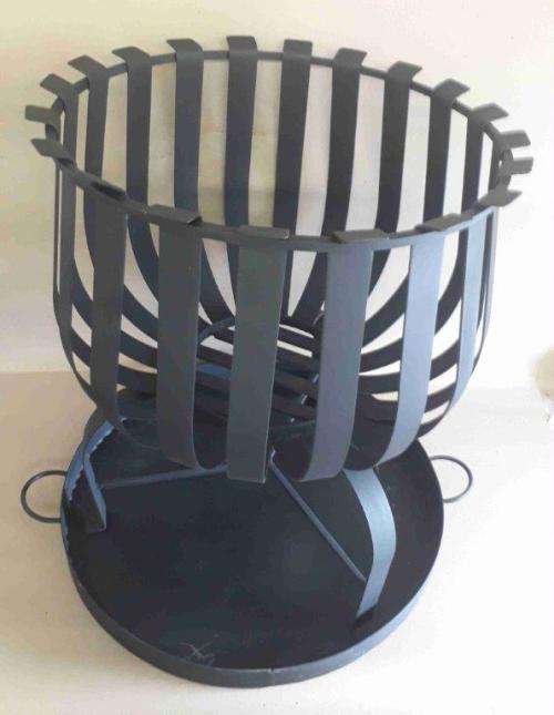Fireplace.Patio fire basket.
