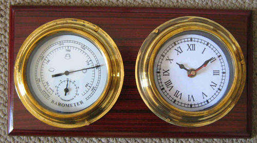 Barometer / clock
