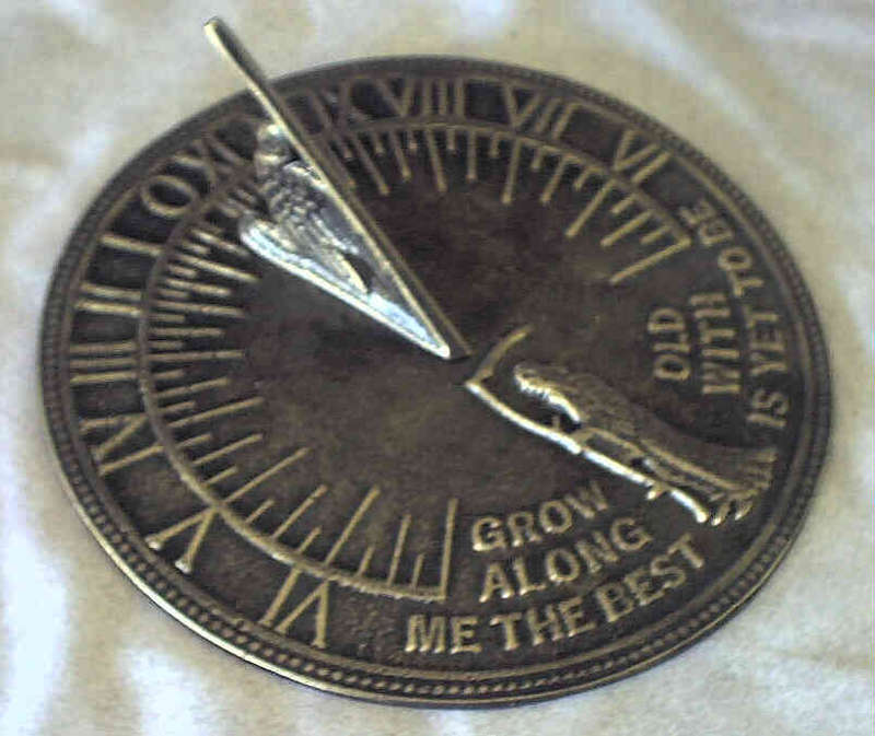 Garden Sundial                            gd1