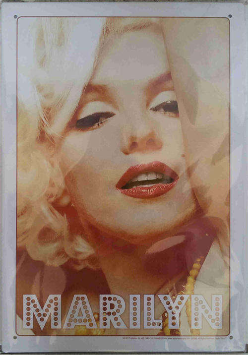 Marilyn Monroe glamour metal sign                                                              mt28