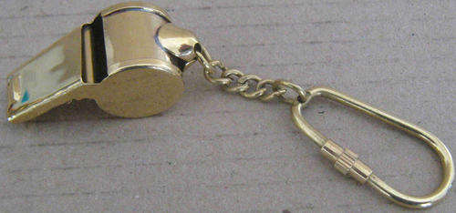 whistle solid brass key chain                                                                    nb7