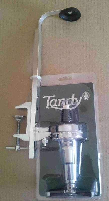 Single mounted  optic spirit dispenser.                                                    bw1