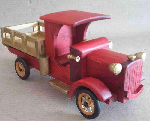 Wooden truck                 bd13