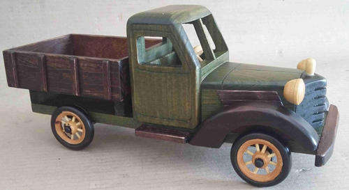 Wooden truck                 bd13