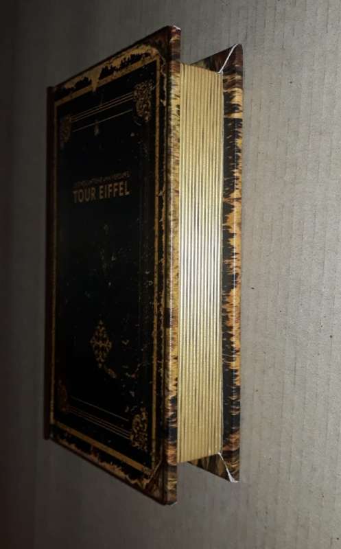 Book case. Tour Eiffel. 30cm x 25,5 cm