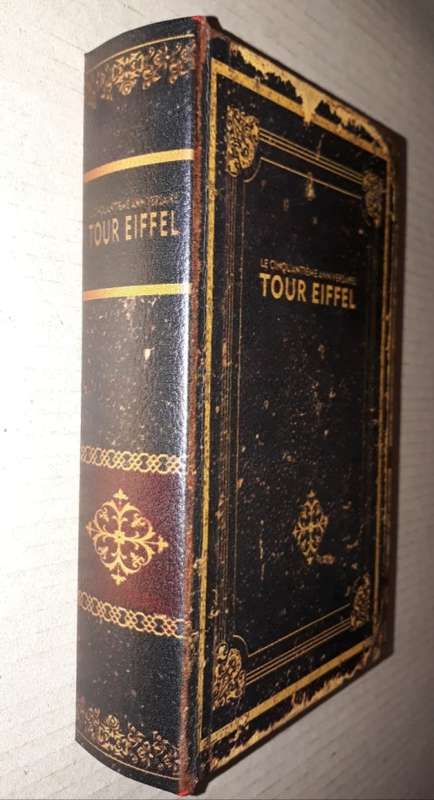 Book case. Tour Eiffel. 30cm x 25,5 cm