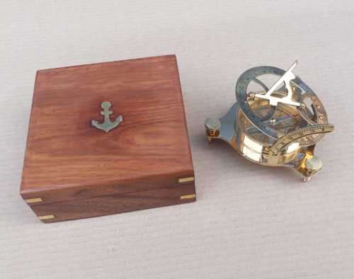 Sundial compass brass in solid rosewood and brass box