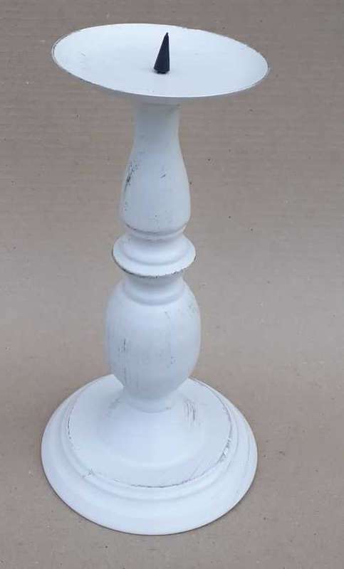Candle holder.