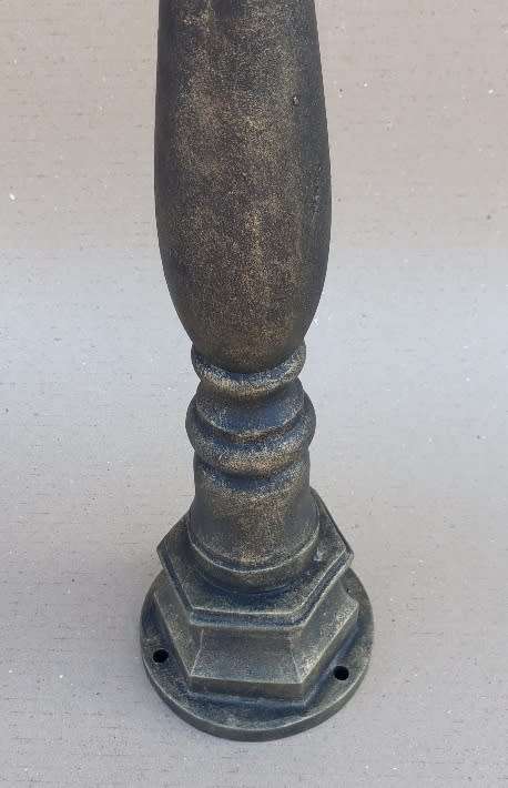 Pillar Stand