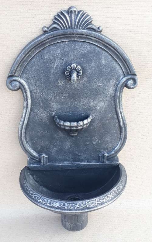 Wall Mounted Water Fountain