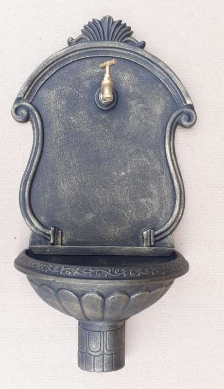 Wall Mounted Water Fountain