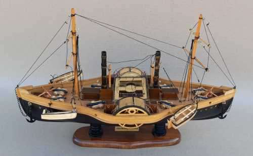 Wooden Model Ship Radaviso Salamander